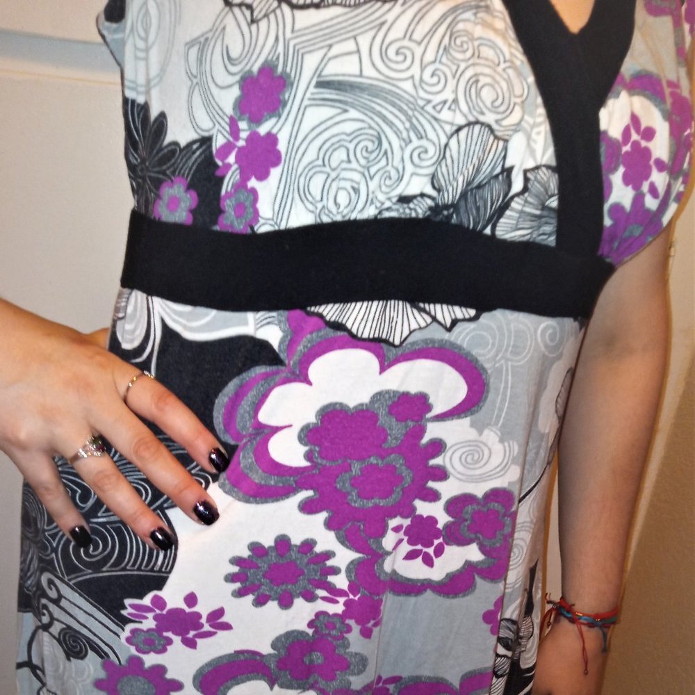 Lot of 2 dresses. Karen Kane SZ 2x & JMS SZ 3x